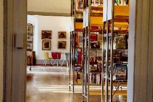 Bild Regal in Bücherei